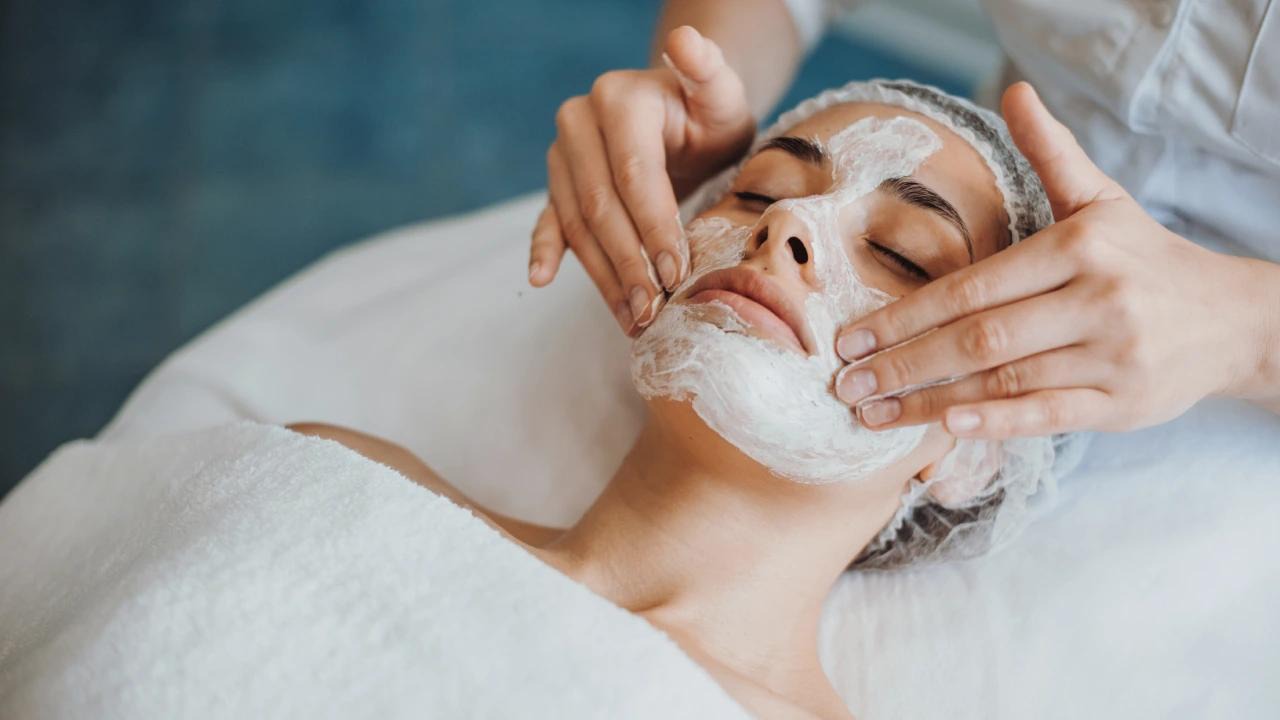 Facial treatment for bridal glowing skin in Coimbatore